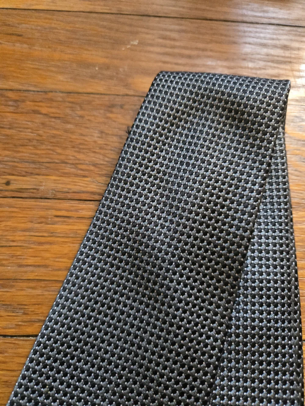 Nautica Classic Men's Grey Textured Look Design Tie